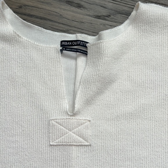 URBAN Outfitters | Over sized off white bubble sleeve sweater - Picture 4 of 11